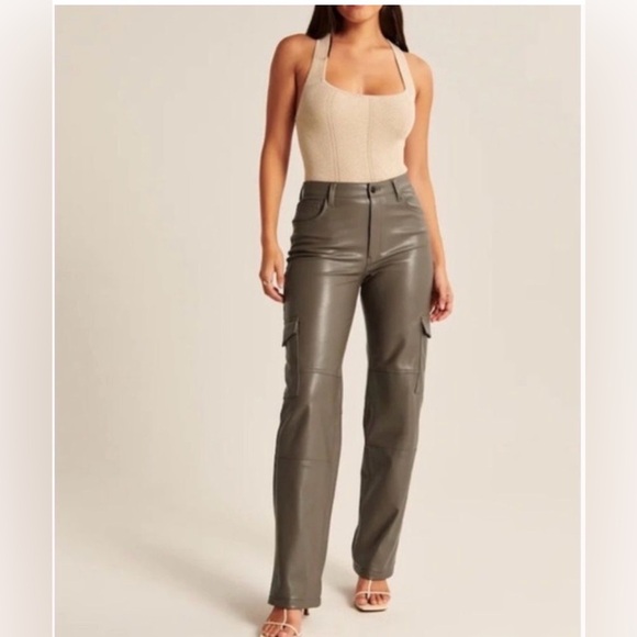 Abercrombie & Fitch Denim - ABERCROMBIE & FITCH The 90’s Relaxed Jean High Rise Pants Vegan Leather Sz 28